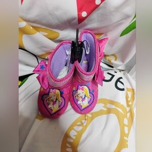 New Jojo Swia Boot Slippers